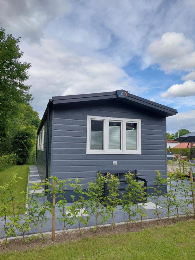 Chalet Campingplatz Nordloh Apen Bagian luar foto
